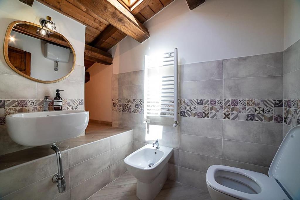 Appartamento Elegante E Moderno A 100 M Dal Duomo L'Aquila Eksteriør billede