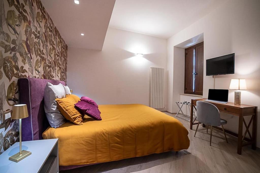 Appartamento Elegante E Moderno A 100 M Dal Duomo L'Aquila Eksteriør billede